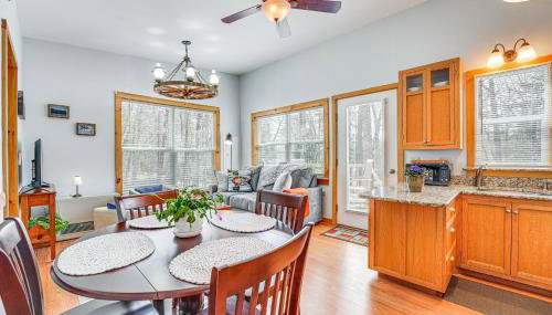 Private Dock and Deck Tranquil Dam Pond Cottage! - Foto 3