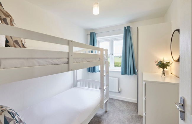 Host Stay Cayton Bay Cottage - Foto 12