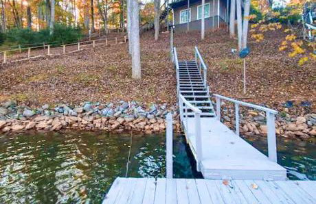 Treetop & Waterfront! Hot Tub, Kayaks, Game Room - Foto 39