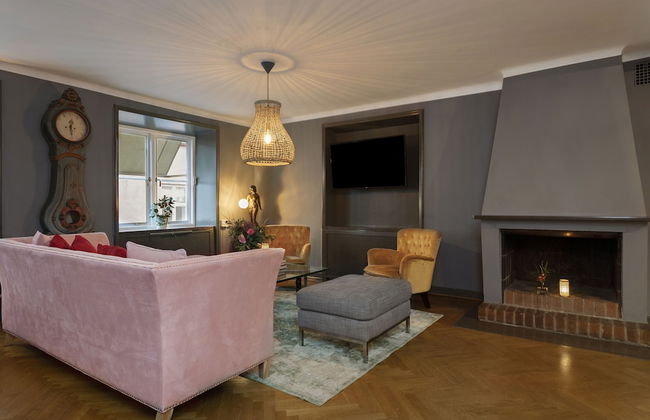 Collectors Victory Apartments - Photo 22