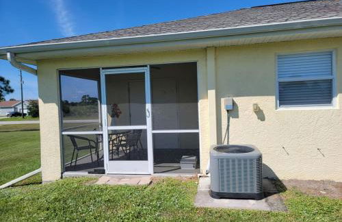 Home 3 beds 1 full bath 1 half bath Port Charlotte near beach - Foto 23