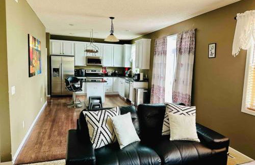 The Falmouth Villa with Peloton Bike - Foto 11