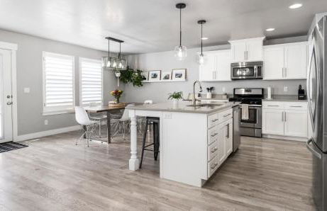 8 Beds 2 Full Kitchens Fenced HUGE Yard & Parks! - Foto 12