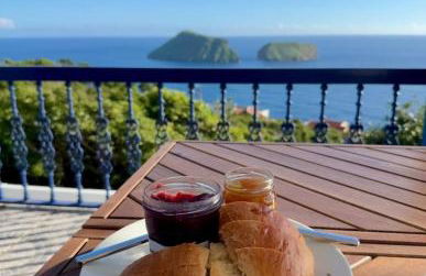 Island View Retreat - Photo 1