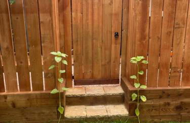 Charming Chalet - Sleep 3/4 & Free Parking - Foto 21