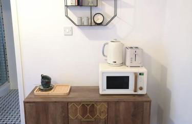 Stylish apartment in Horsham with parking and own entrance - Foto 10