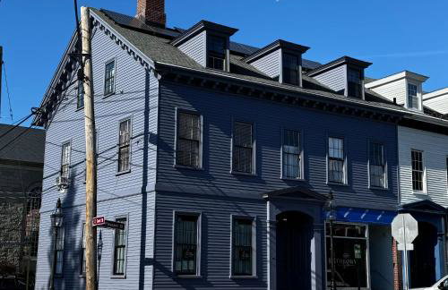 Townhouse in Portsmouth Downtown Historic District - Foto 1