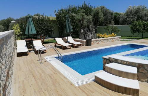 Villa MATA - 600m² with Private Pool and Jacuzzi - Foto 64