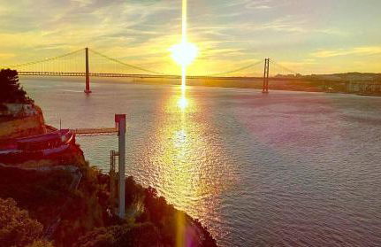 Lisbon South Bank Charming Pool Duplex & Garden BBK - Foto 32