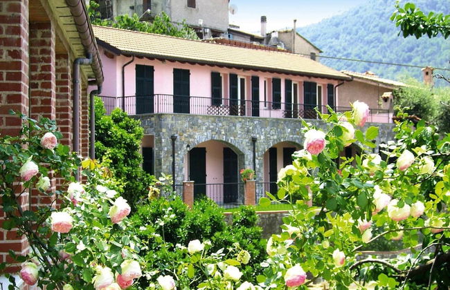 Apartment in Castellaro With Garden - Photo 26