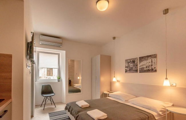 OLD TOWN PULA STUDIO APARTMENTS - Foto 5