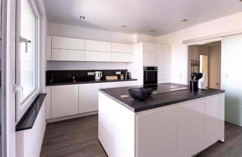 Design Apartment zentral für 6 in Andernach: Ausblick, WiFi, Küche - Foto 21