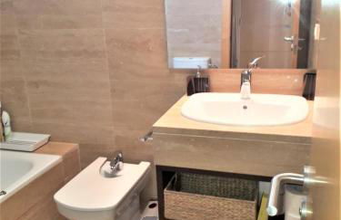 Atico Mirador Paseo Antonio Banderas primera linea de playa y piscina - Photo 14