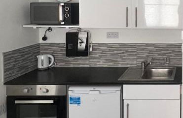 Cosy Self contained Studio flat - Photo 2