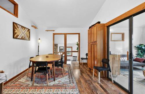 River Access Cabin with Hot Tub, Fire Pit, & WiFi! - Foto 14