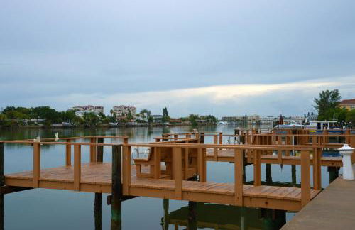 Treasure Island Beach, FL Waterfront Condo Located Steps away from the Intracoastal Waterway - Photo 22