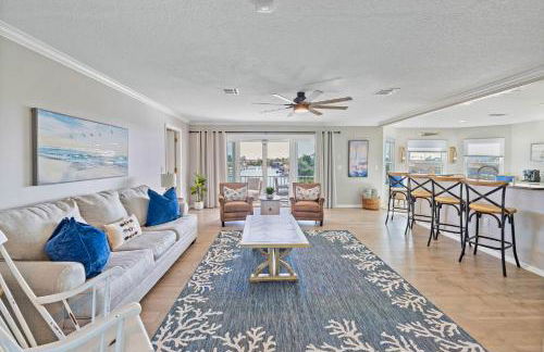 5 Bed3bath waterfront pool home with full gym, office, and heated pool! - Foto 34