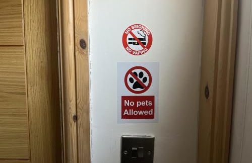 4 Bed Failsworth Home - 3 Bathrooms - Free Parking - Ideal For Contractors & Families - FREE 1 HR EARLY CHECK-IN OR 1 HR LATE CHECK-OUT FOR 2 NIGHT STAY BOOKINGS UNTIL THE END OF MAY - Foto 67