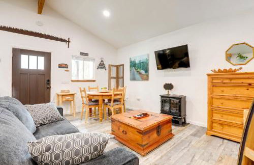 Cozy Cottage with Park Pass, 1 Mi to Jenkinson Lake! - Foto 6