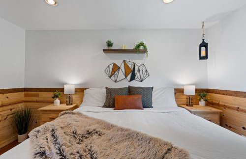 Trails End Cabin with a hot tub fire pit & indoor pool - Foto 15