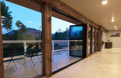Amazing Views, Amazing Modern Broadmoor Home - Foto 39