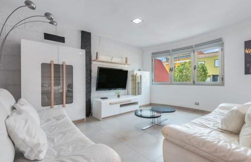 Encanto Arinaga - Photo 1