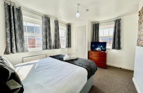 Mannys Apartment - Nice & Cozy 4Bed Flagship Lodge - Photo 11