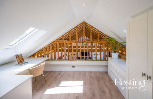 Honeybee Barn - Stunning 4-Bed Rural Paradise - Photo 37