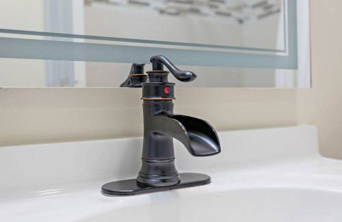 Renovated Ranch Style 6BR 4BA Duplex Beach House - Foto 41