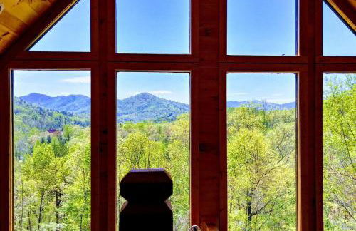 Peace of Heaven, Modern Chic Cabin, Majestic Mountain Views, Hot Tub, Fire Pit, Outdoor Games, Close to Town - Foto 11