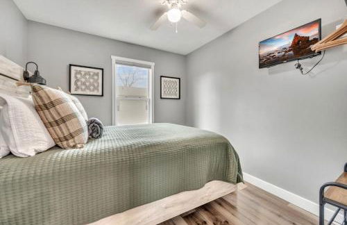 Okoboji BLUEtiful Cottage - Photo 18