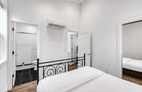 Southside Sanctuary, Modern Comforts - Foto 11