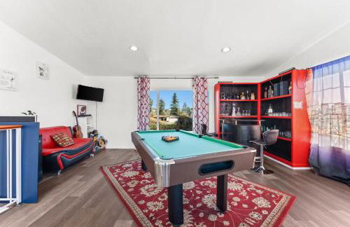 Colorful and Cozy Haven with Heated Pool - Foto 26