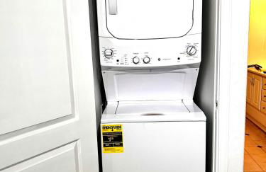 Newly Remodeled spacious units, minutes from mountains, inlet, downtown and airport - Photo 7