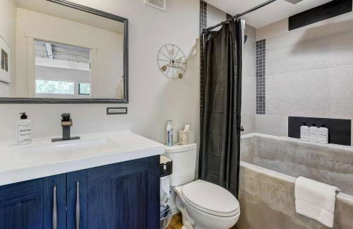 A-Frame Wonders Hot Tub w Mountain Views - Foto 47