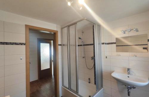 schöne 4-7 Bett FeWo in Staßfurt - Foto 13