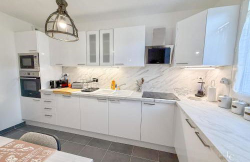 La Brayoise Near Orléans cozy house with garden & pétanque - Photo 3