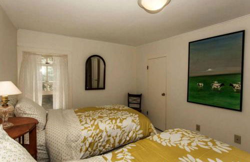 Riverfront Cabin with Beautiful Views of Housatonic River in Great Barrington, Massachusetts - Foto 21