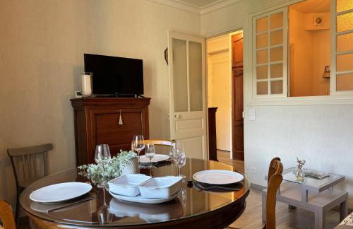 Le 130 - 1 chambre - Wifi - Proche Parc Thermal - 2 personnes - Foto 3