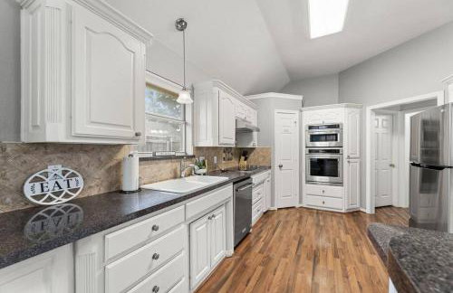 Extraordinary Pool Villa - Outdoor fun, Near Stadiums - Foto 11