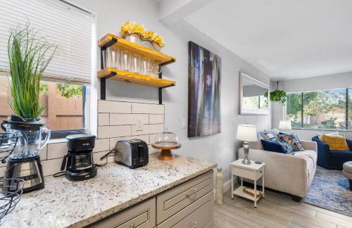 Luxury Chic Style Home near DowntownAirport - Foto 16