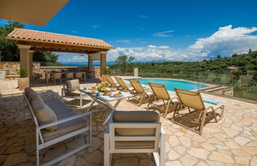 Villa Ozias a modern,spacious, swimmig pool villa. - Foto 7