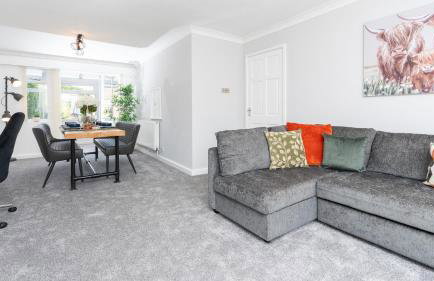 3-Bedroom Cosy Stunning Central Home, Sleeps 8 with Parking and Private Garden - LONG TERM STAY SPRING SPECIAL OFFER AVAILABLE! - by Blue Puffin Stays - Foto 40