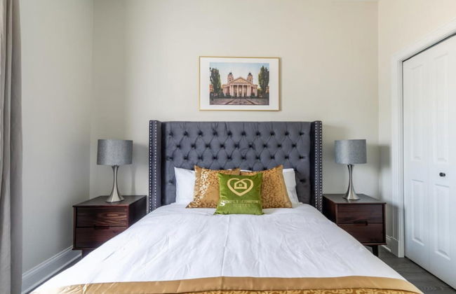 Iconic Rideau 1Bd Unit Balcony Free Parking 1 - Photo 13