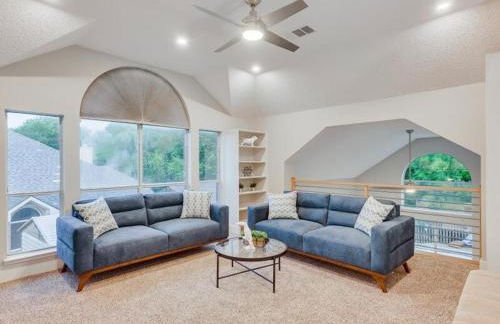 Captivating 6BR 3B Home with Pool & Fire Pit - Foto 50