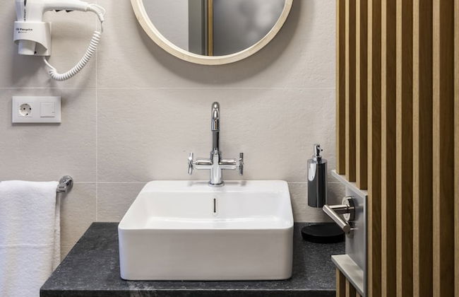 El Patio Plaza Mayor Cáceres - Photo 15