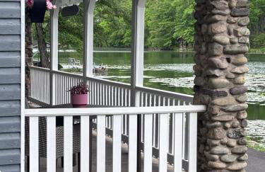Lakefront Couples Retreat in the Poconos - Foto 73