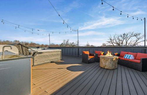 Hot Tub Poker Pool Table & Rooftop City MLS View - Foto 57