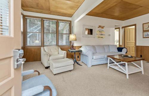 The Bott Cott: Cozy 3-Bedroom Retreat in Grand Haven - Foto 17