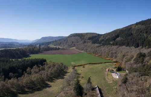 Balnacraig Farmhouse - Photo 2